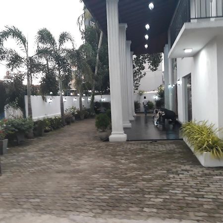 קיריבת'גודה The Kingston Hotel מראה חיצוני תמונה
