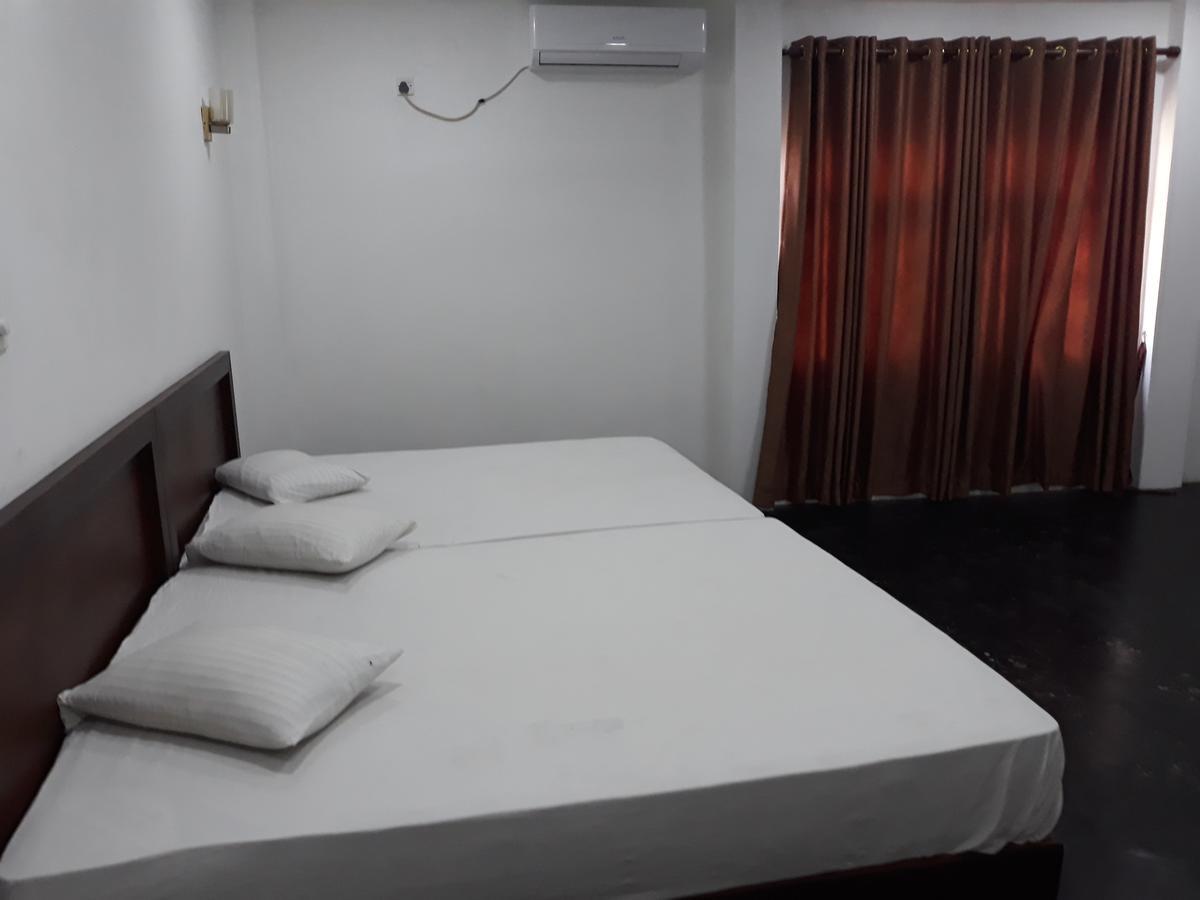 קיריבת'גודה The Kingston Hotel מראה חיצוני תמונה